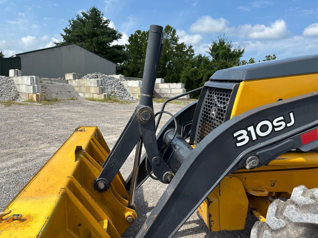 2011 John Deere 310SJ